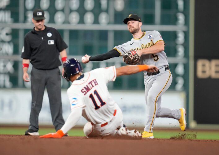 Ninth gets dicey for Pirates who wind up with victory